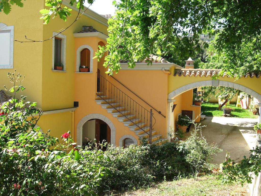 Le Roverelle Ilbono 外观 照片