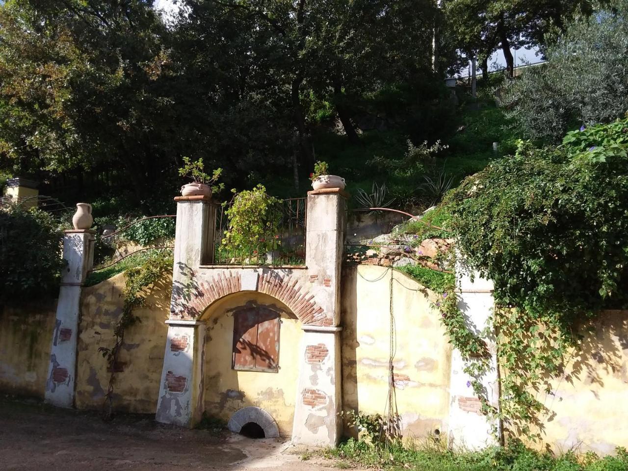 Le Roverelle Ilbono 外观 照片